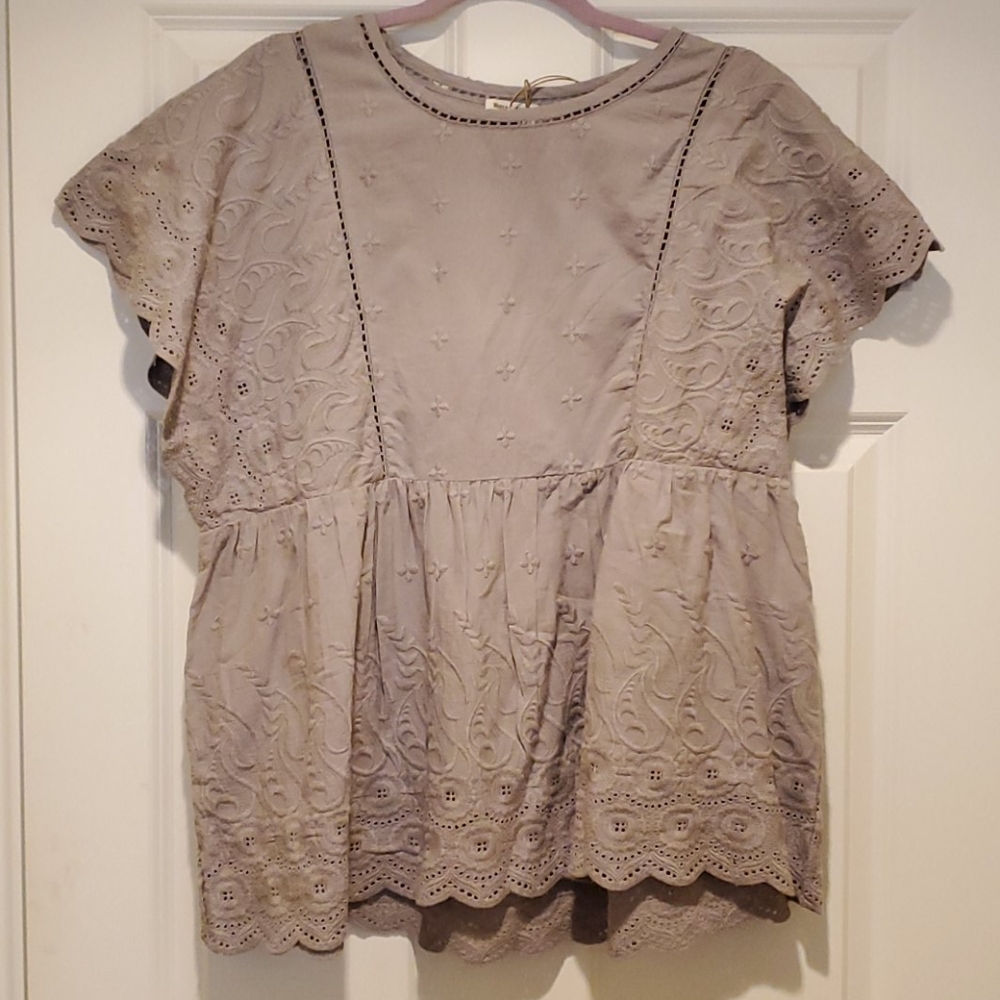 Hrey eyelet top